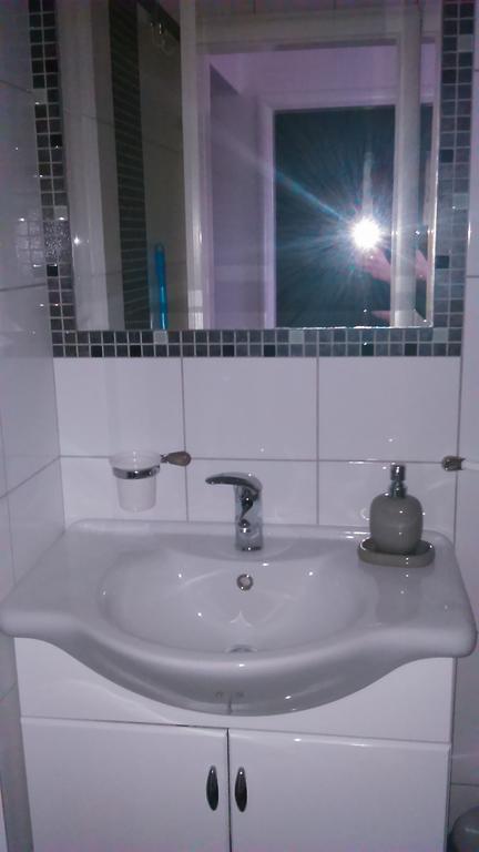 Apartment Poropat بوريتش الغرفة الصورة